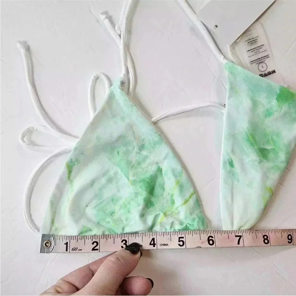 *Final Price* Good American Size 2/Medium NWT NEW Green Marble Tie Dye Swim Top - Picture 6 of 9